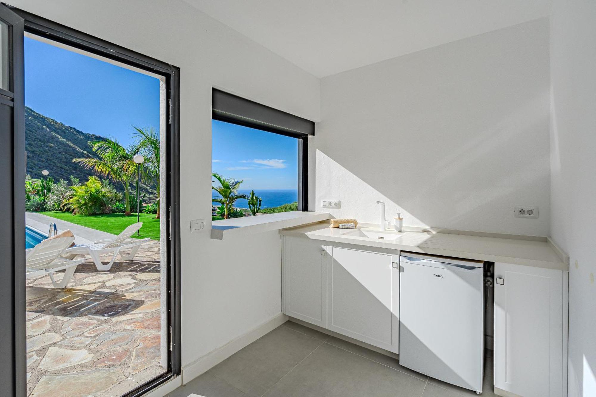 Cliff Haven Sea View Apartment - Adults Only Сантъяго-дель-Тейде Экстерьер фото